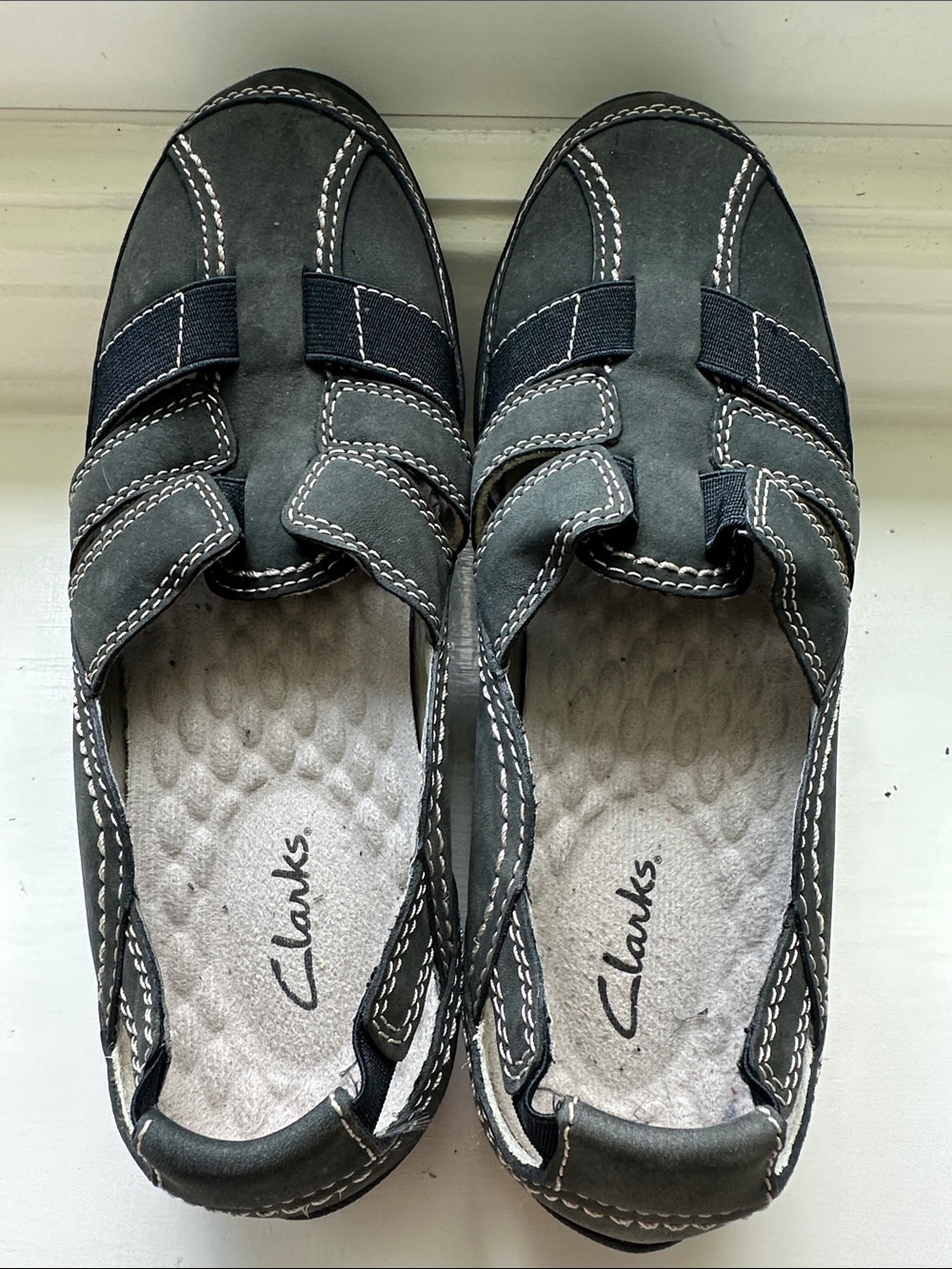 Clarks Women’s Dark Gray Slip-On Loafers with Contrast Stitching